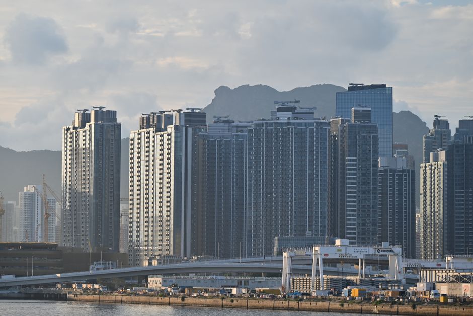 hong kong, view, building, city, tourism, superstructure, architecture, travel, tower, tall, modern, panoramic, landscape, sky, beautiful nature, agglomeration, nature wallpaper, business, the skyscraper, asia, skyscrapers, panorama, glass, finance, nature background, nature, hd wallpaper